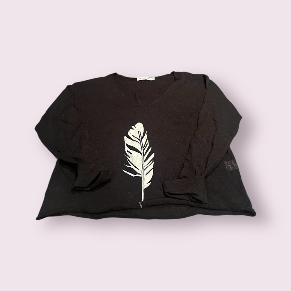 Women's Miss Look Light Weight Black Sweater with Feather Design Size Large